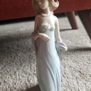 Lladro figurine